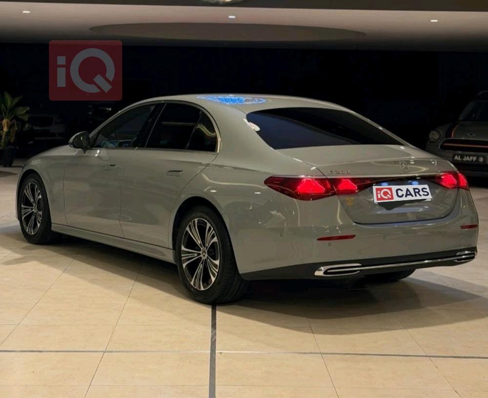 مرسيدس بنز E-Class